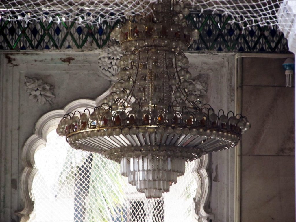 Photo ceramic chandelier