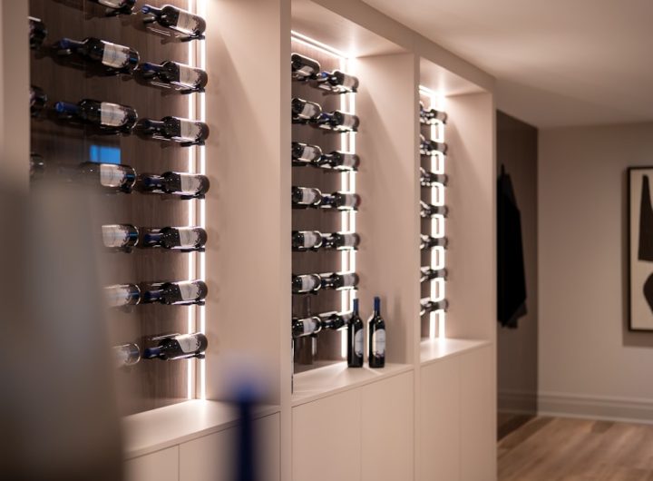 Photo wine fridge niche lighting